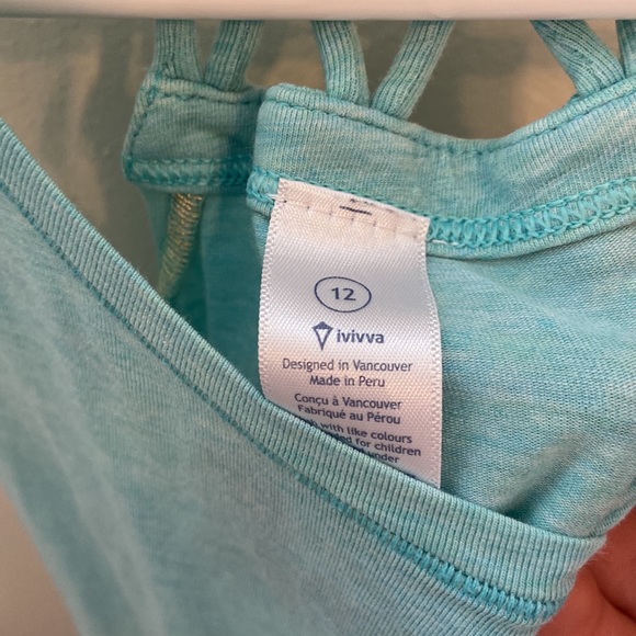 Ivivva tank - Picture 2 of 2